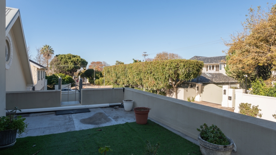 4 Bedroom Property for Sale in Claremont Upper Western Cape
